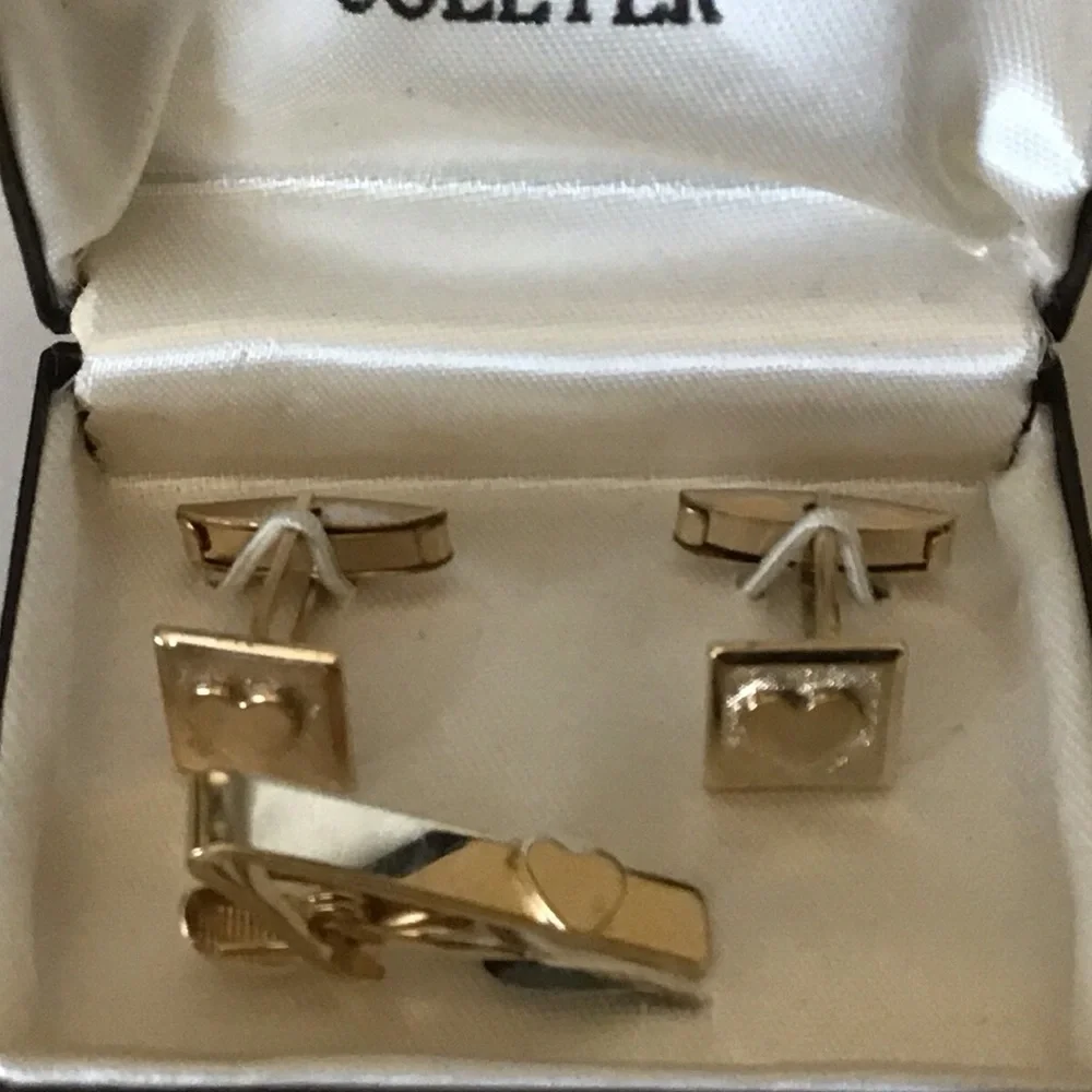 Vintage Collyer Heart Cuff Links and Tie Clip